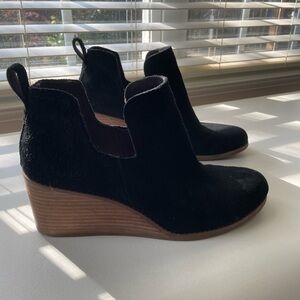 Toms Black Suede Wedge Ankle Boots